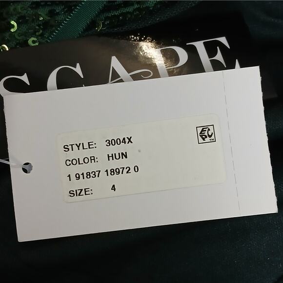 $250 NWT Xscape Formal Evening Gown Size 4 Green Sequin Wedding Party Dress - Picture 11 of 12